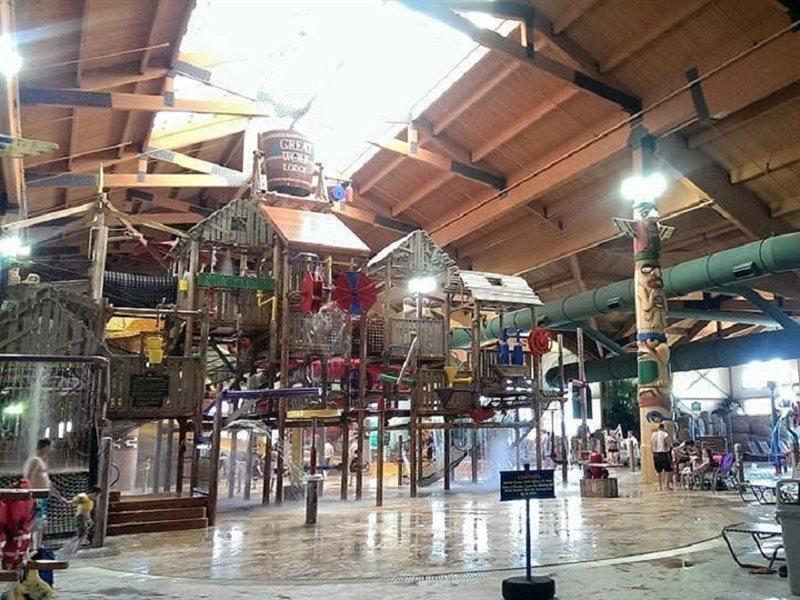Great Wolf Lodge Traverse City Exterior photo