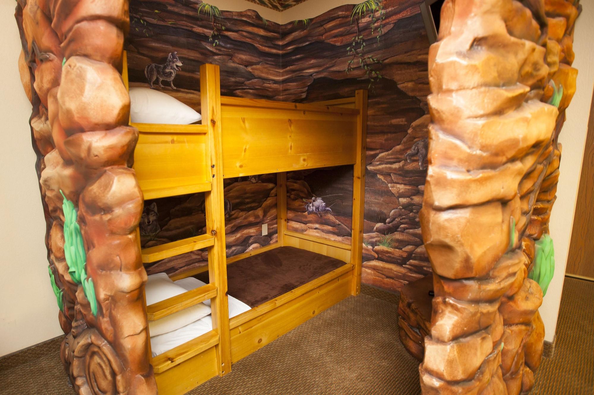 Great Wolf Lodge Traverse City Exterior photo
