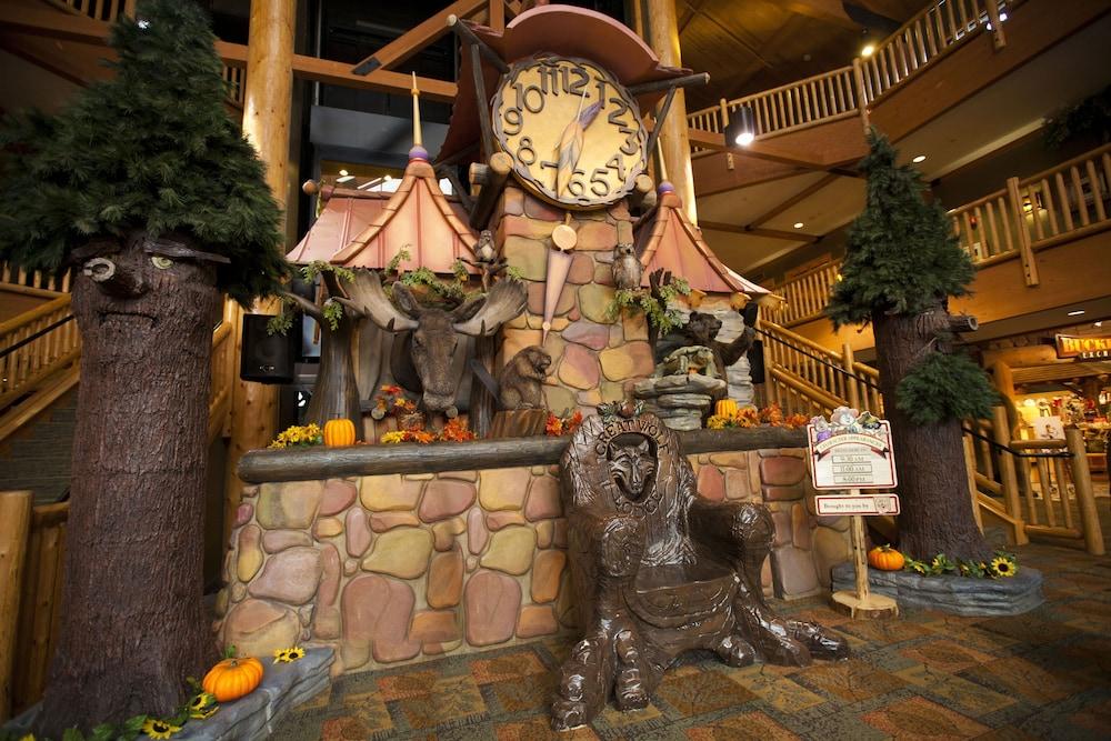 Great Wolf Lodge Traverse City Exterior photo