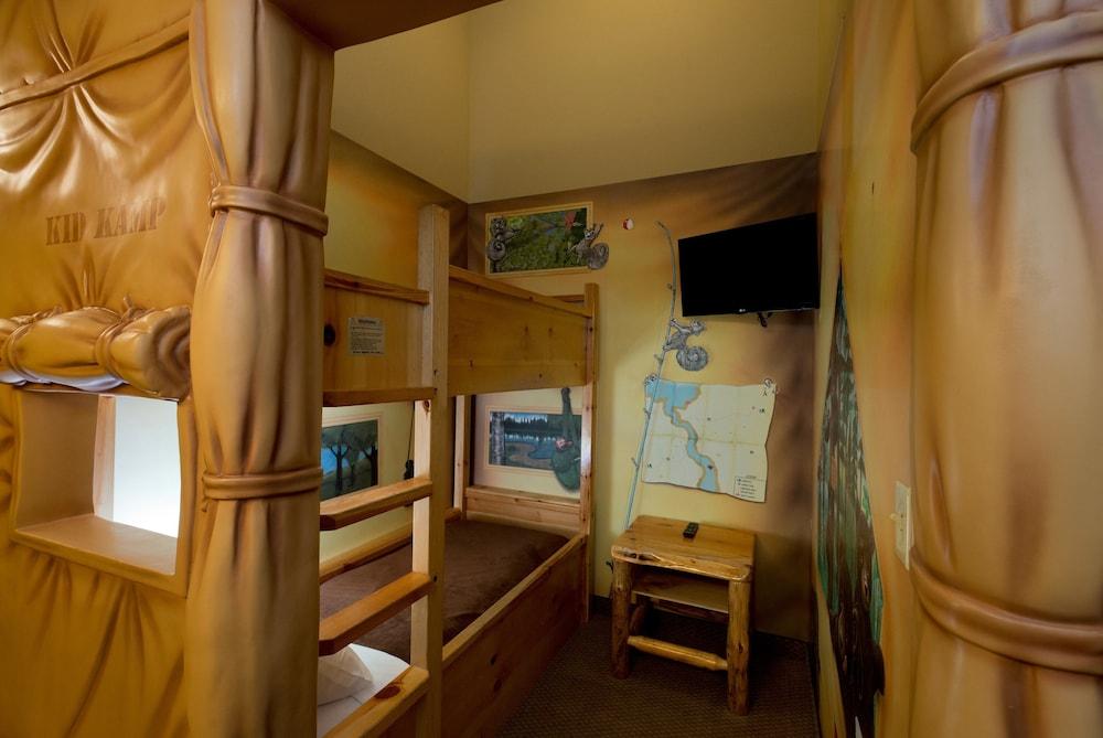 Great Wolf Lodge Traverse City Exterior photo