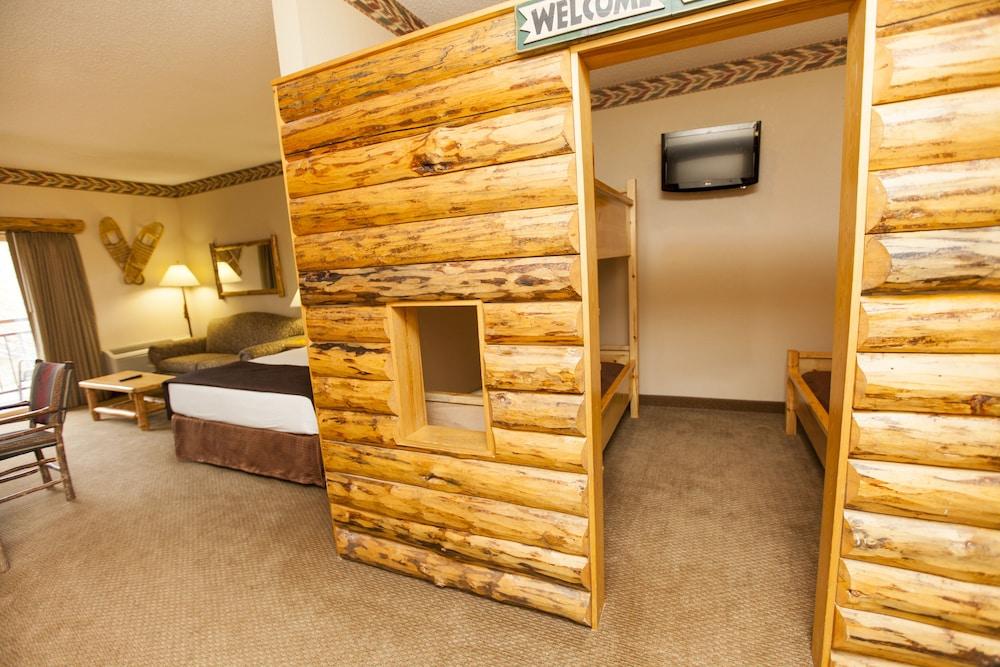 Great Wolf Lodge Traverse City Exterior photo