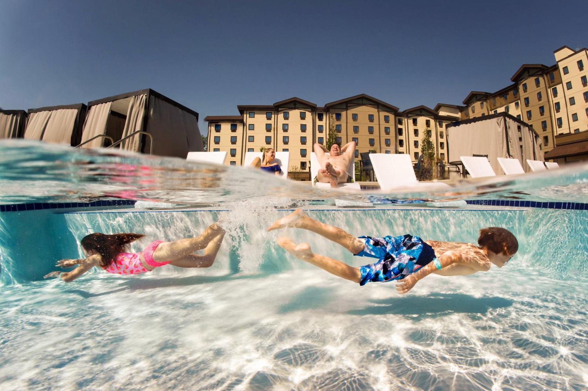Great Wolf Lodge Traverse City Exterior photo