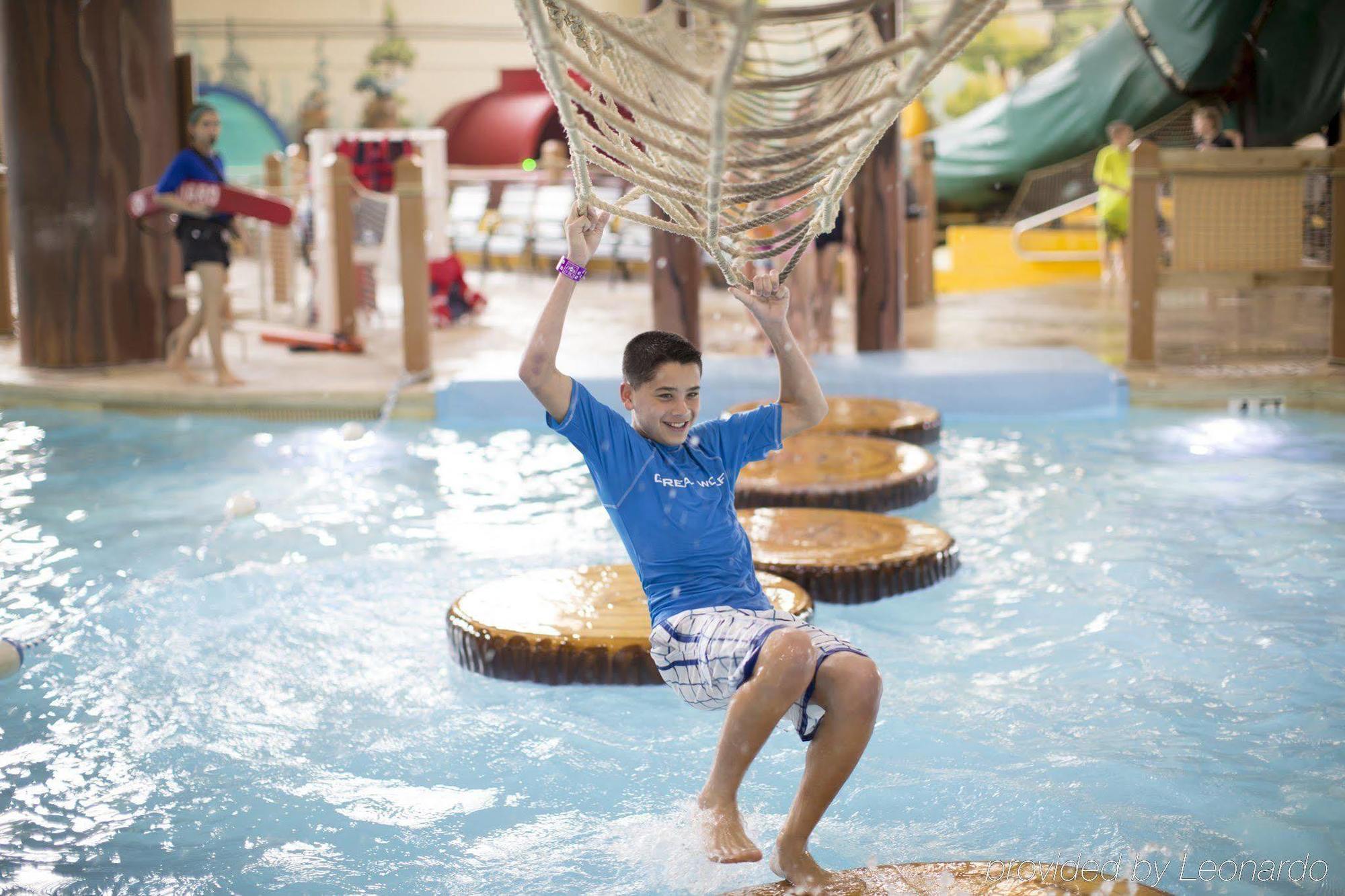 Great Wolf Lodge Traverse City Exterior photo